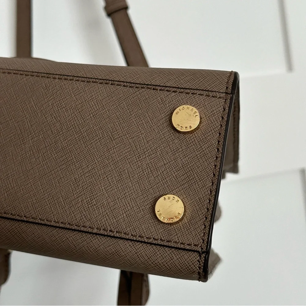 Michael Kors dillon dark Dune, small leather satchel taupe gold accents - Picture 7 of 10